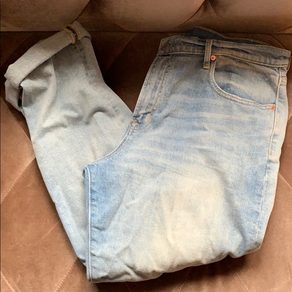 Light Wash Boyfriend Jeans
